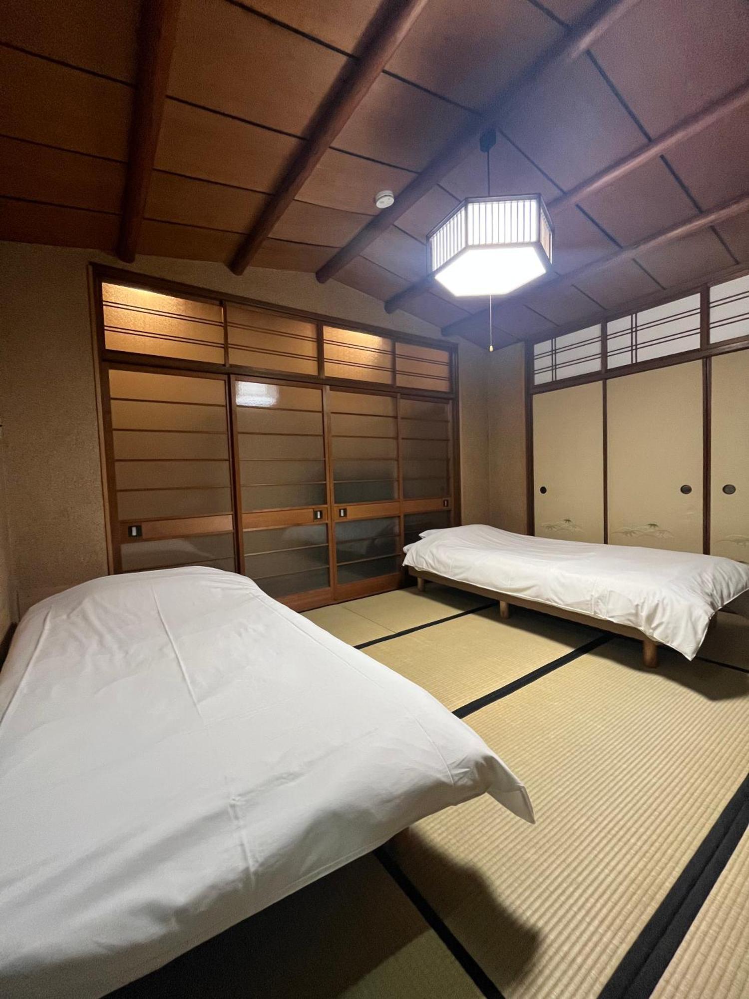 Namba Central Traditional Japanese House Osaka Exterior photo
